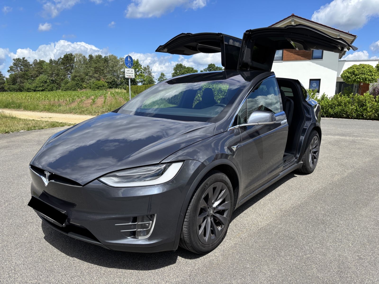 TESLA Model X 75D - 7-Sitzer, TÜV NEU, 8-fach bereift