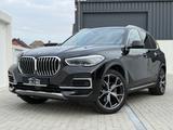 BMW X5 xDrive 30 d xLine*HEAD-UP*360-KAMERA*PANO - BMW X5 mit Diesel-Antrieb: Geländewagen