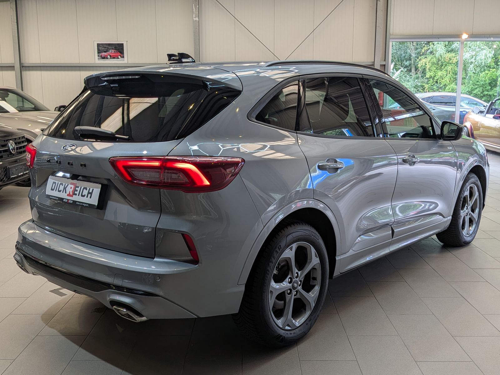 Fahrzeugabbildung Ford Kuga ST-Line X 1.5 EB Matrix HUD B&O ACC 360°