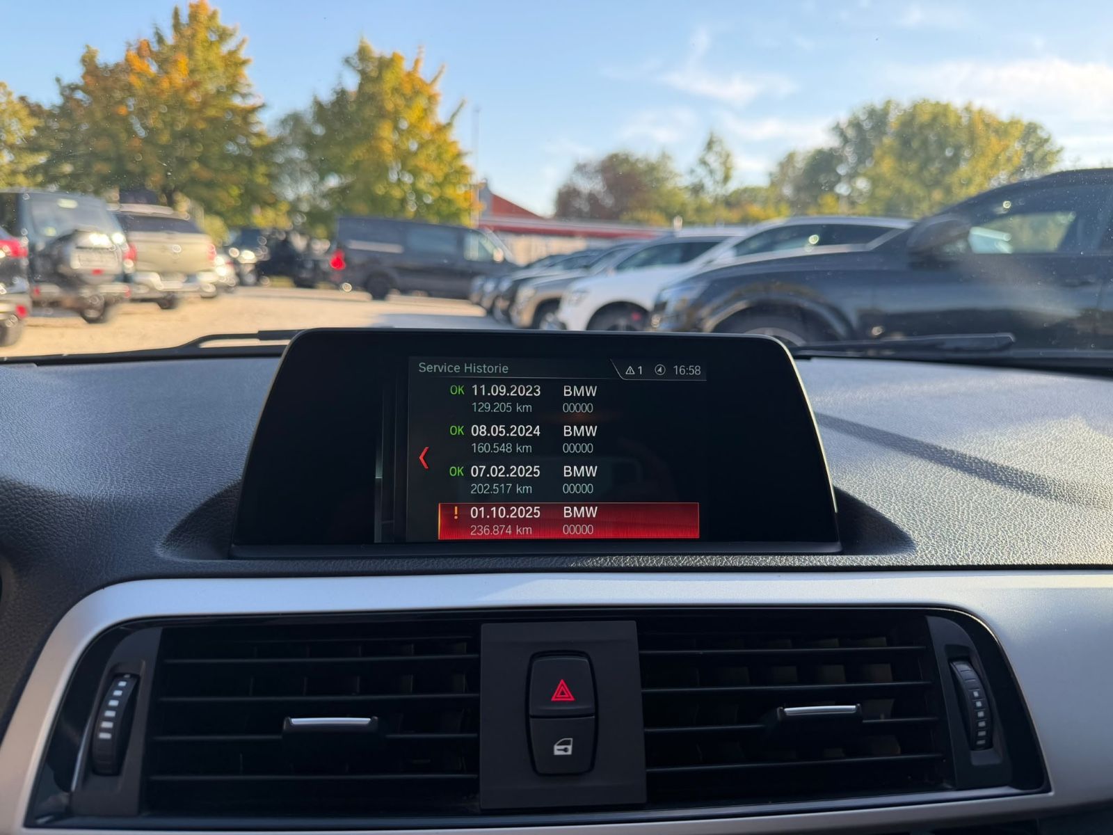 BMW 118 118 d Aut.*Digital Tacho*Navi*LED*Edition Msport, Ansicht 21