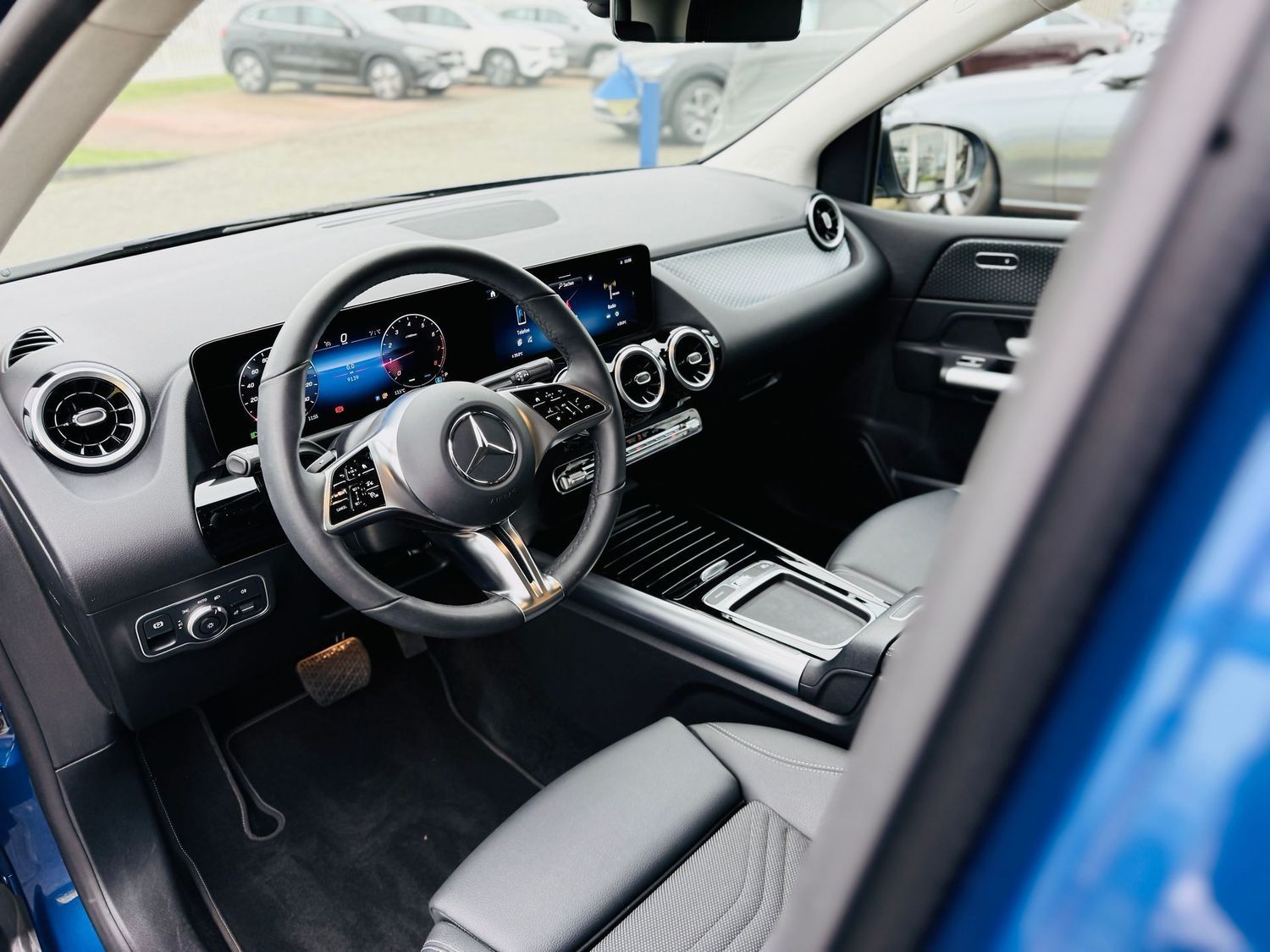 Fahrzeugabbildung Mercedes-Benz B 200 PROGRESSIVE, Winter, LED, Navi, PTS, RFK,