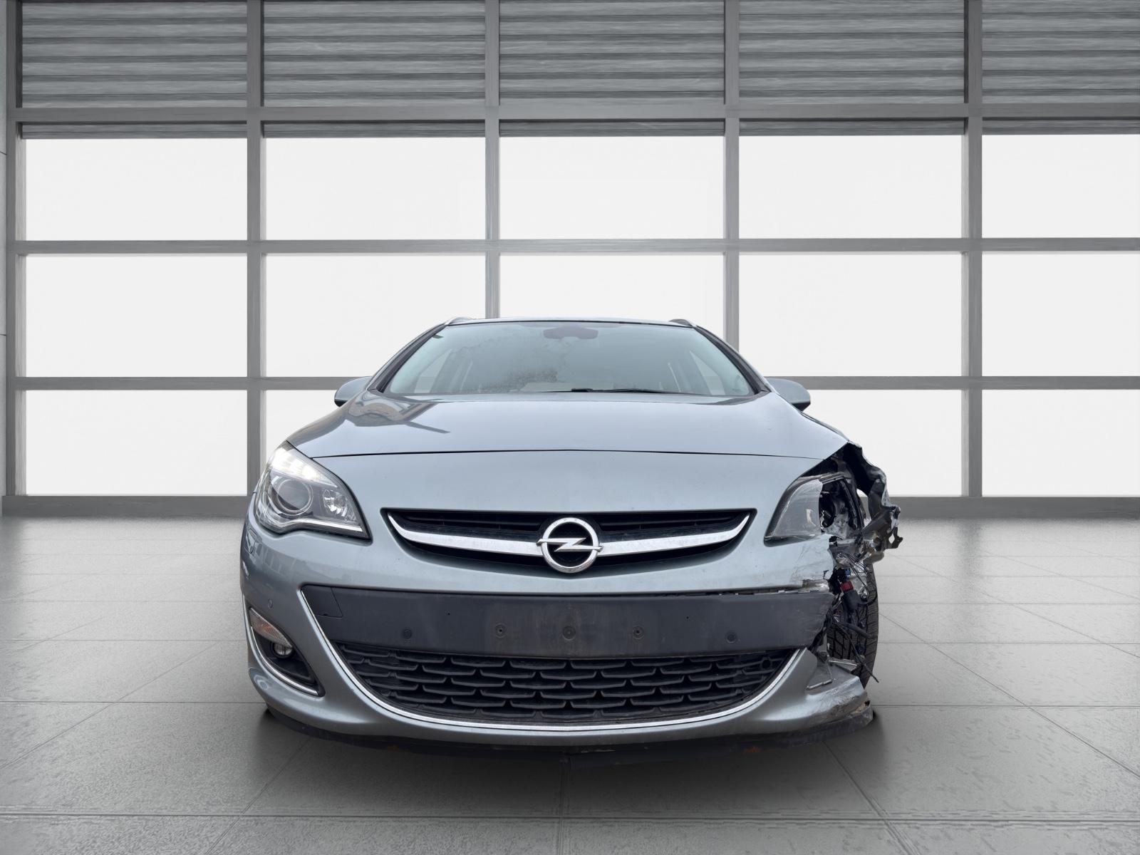 Opel Astra J Sports Tourer Exklusiv