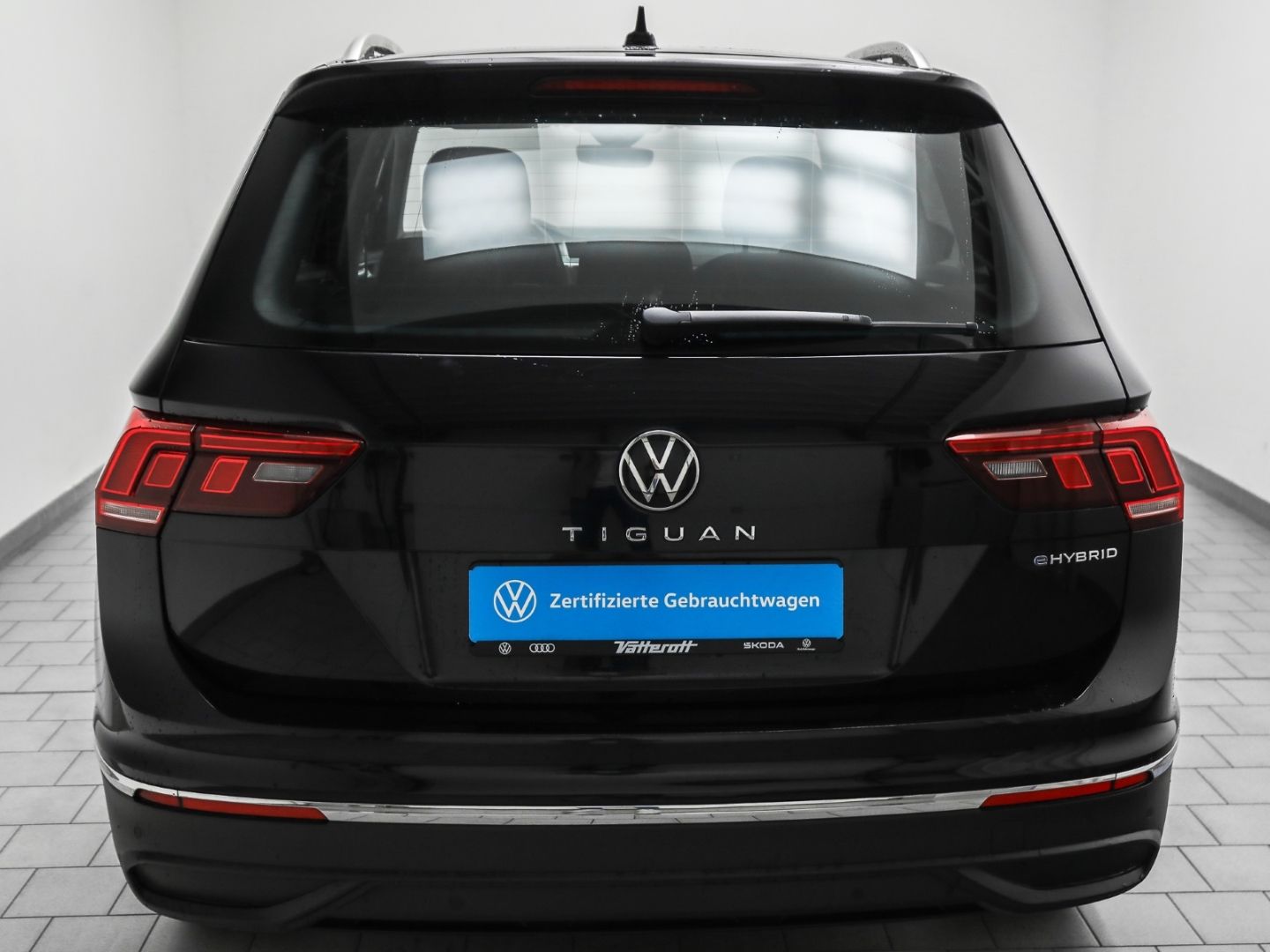 Volkswagen Tiguan 1.4 TSI eHybrid LIFE Navi AHK Matrix-LED foto 4