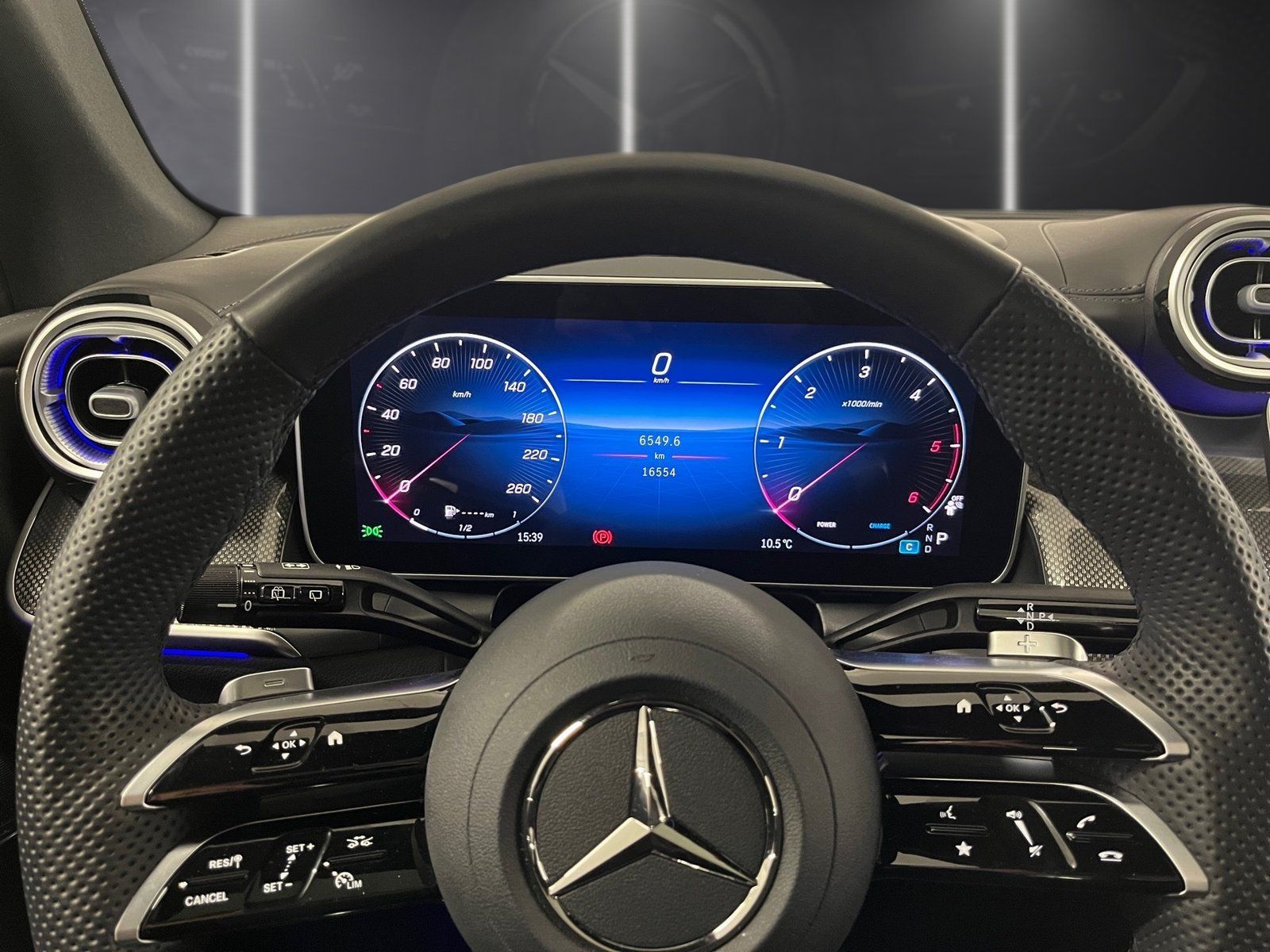 Fahrzeugabbildung Mercedes-Benz GLC 450 d 4M AMG Plus*STHZG*Pano*HUD*Distro*20"*