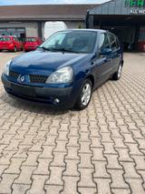 Renault clio Mit neuen TÜV - gebrauchte Renault Clio aus dem Jahr 2001