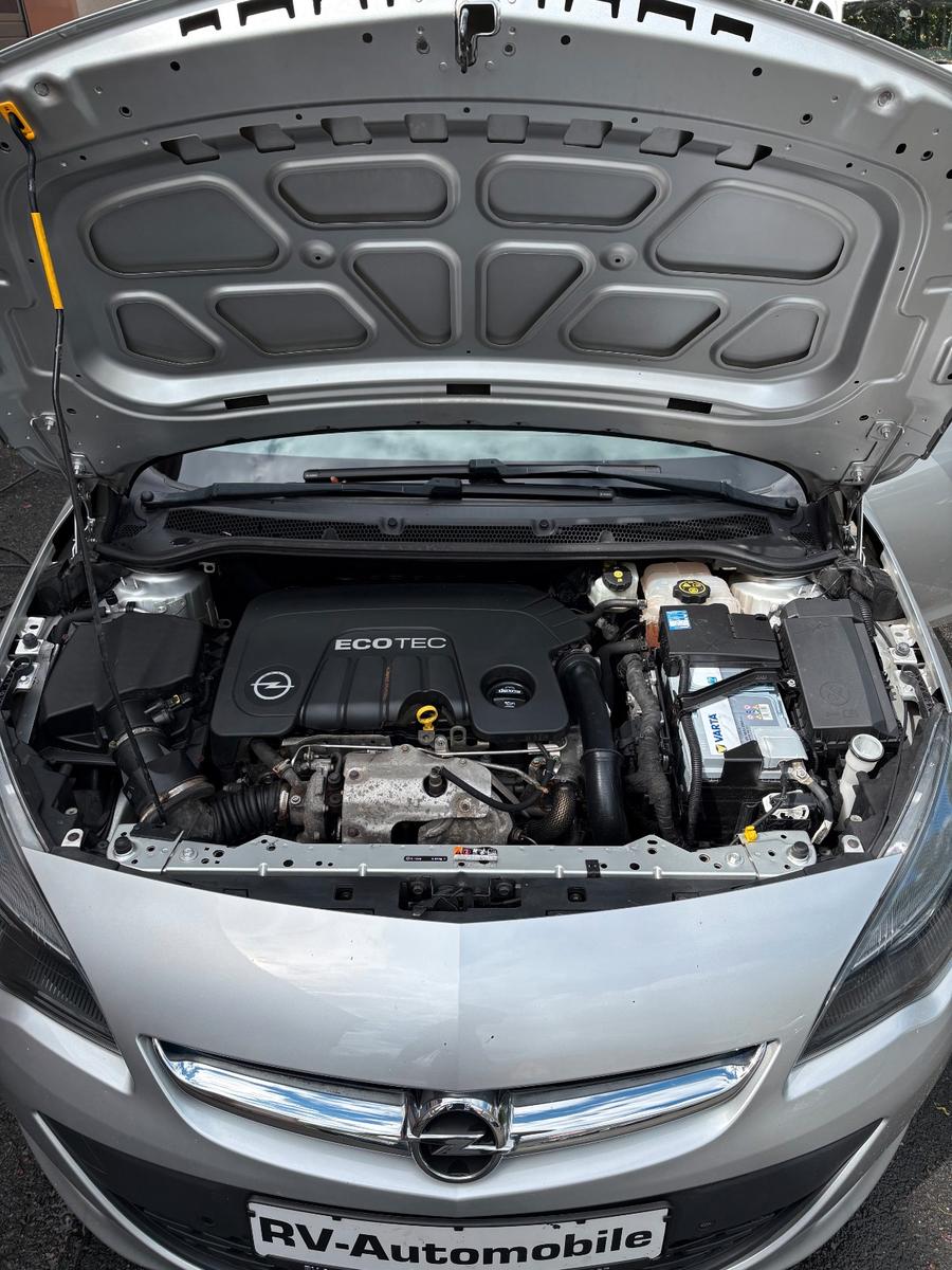 Opel Astra 2015 — photo 9