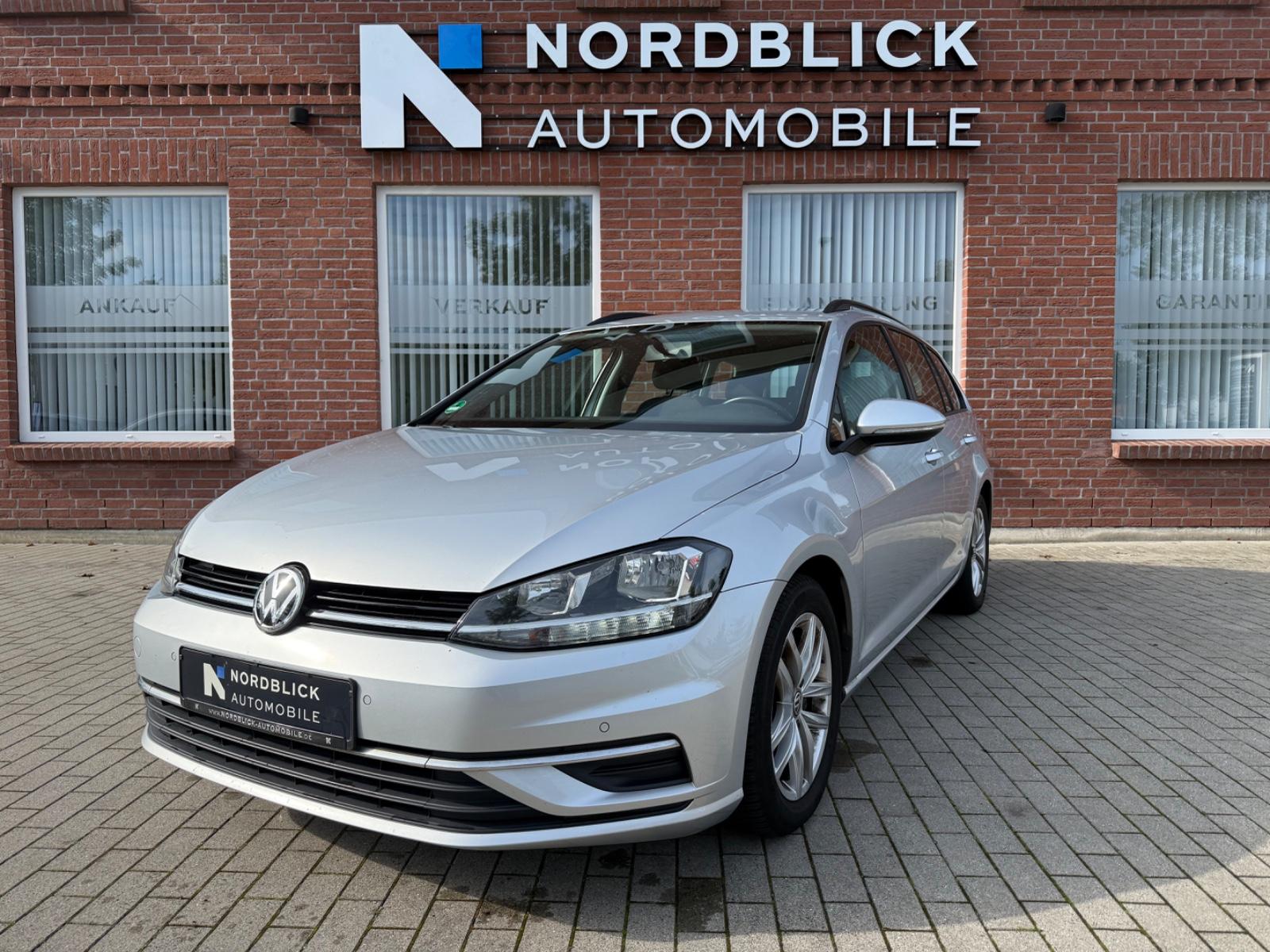 Volkswagen Golf VII Variant Comfortline *ACC*PDC*Carplay*