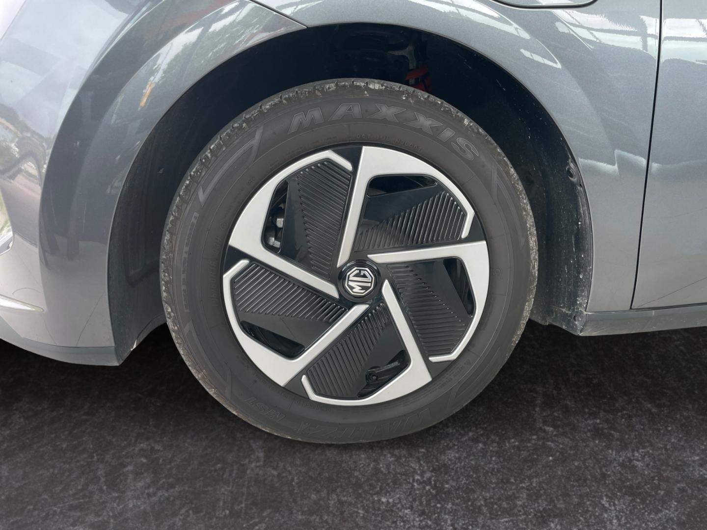 MG4 EV Urban MG PREMIUM 54kWh*WäPu*360Grad*NAV*C