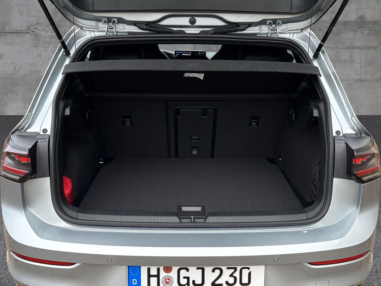 Fahrzeugabbildung Volkswagen Golf  2.0 TDI R-Line DSG AppConnect Standheizung