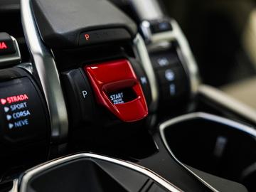 2018 Lamborghini URUS — миниатюра 32