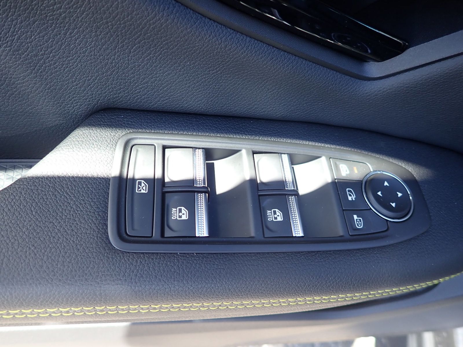 Fahrzeugabbildung Renault Scenic E-Tech 100%Techno 220 Long Range