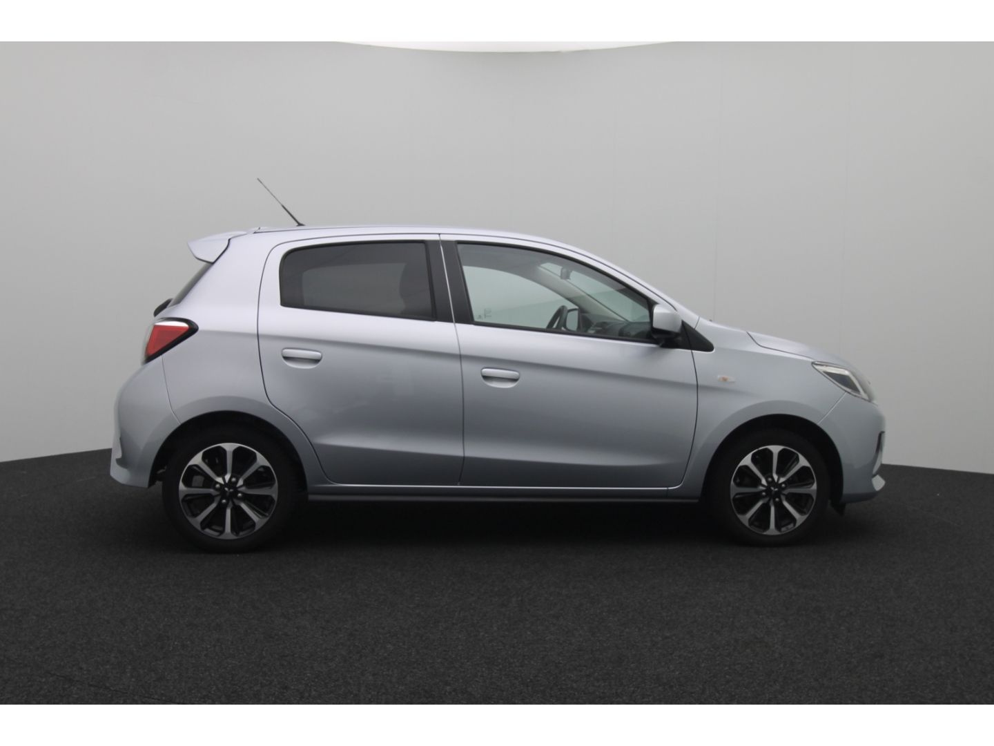Fahrzeugabbildung Mitsubishi Space Star 1.2 Select+ AppleCP DAB Klimaanlage