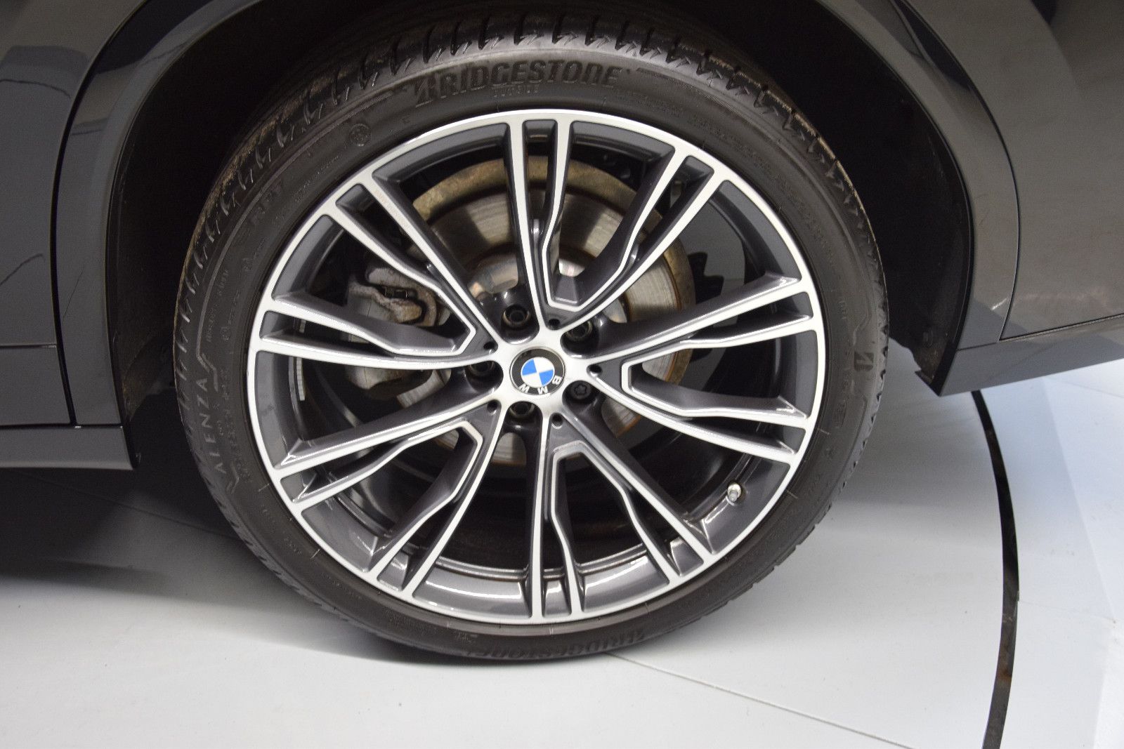 Fahrzeugabbildung BMW X4 xDrive 30 d M Sport ACC Pano Leder AHK STHZ