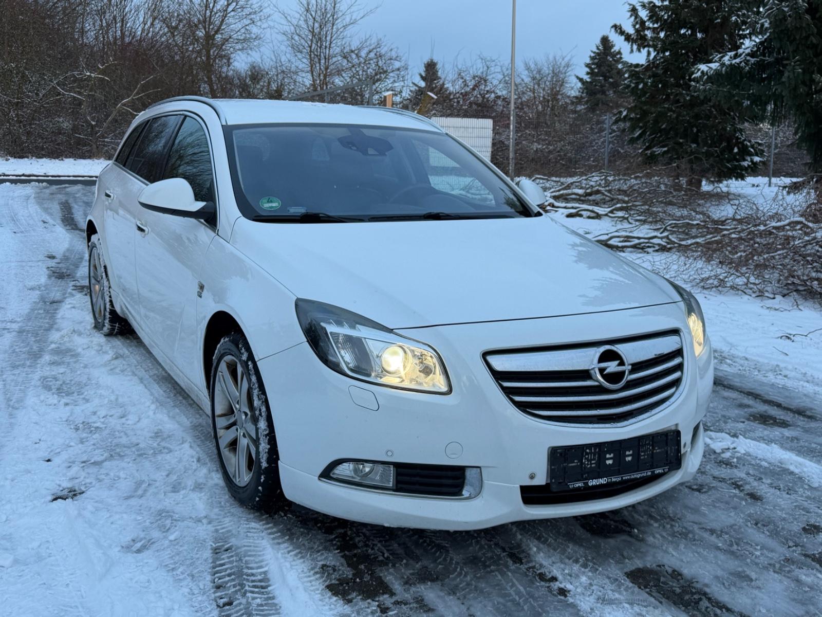 Opel Insignia Sports 2.0 CDTI Xenon Navi Automatik
