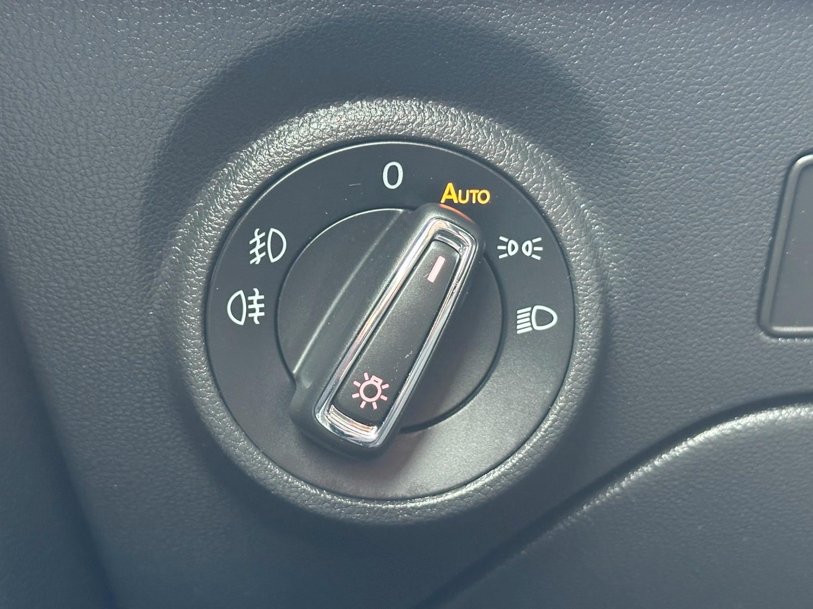 Seat Leon FR 1.HAND SHZ NAVI PDC TEMPOMAT LEDER