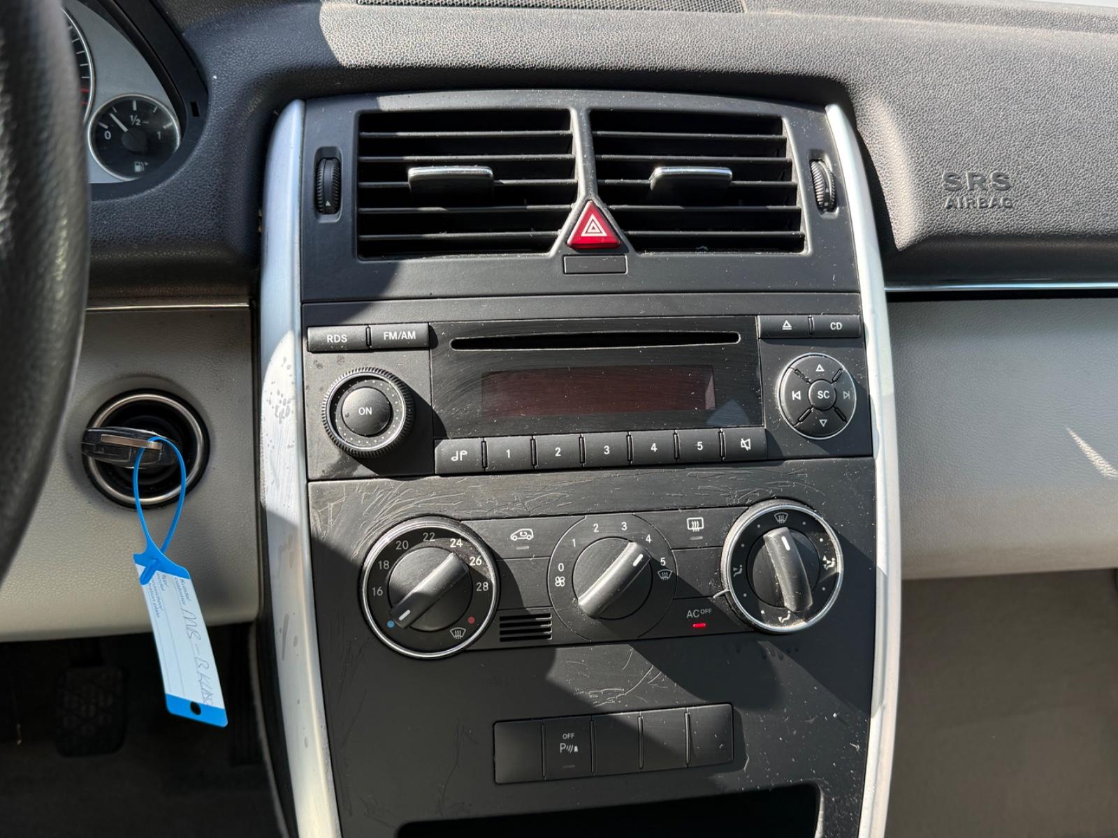 Mercedes-Benz B170 2005 — photo 12