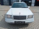 Mercedes-Benz C 220 ELEG,AUTOM.LEDER,KLIMAAUT.ALU,SERV/TÜV NEU - Mercedes-Benz C 220 aus 1994