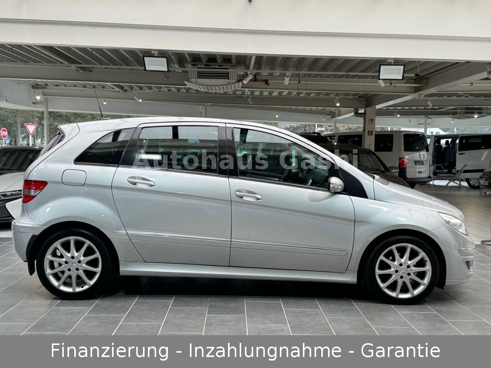 Fahrzeugabbildung Mercedes-Benz B-180CDI*Avantgarde-Sport*Tempomat*Leder*AHK