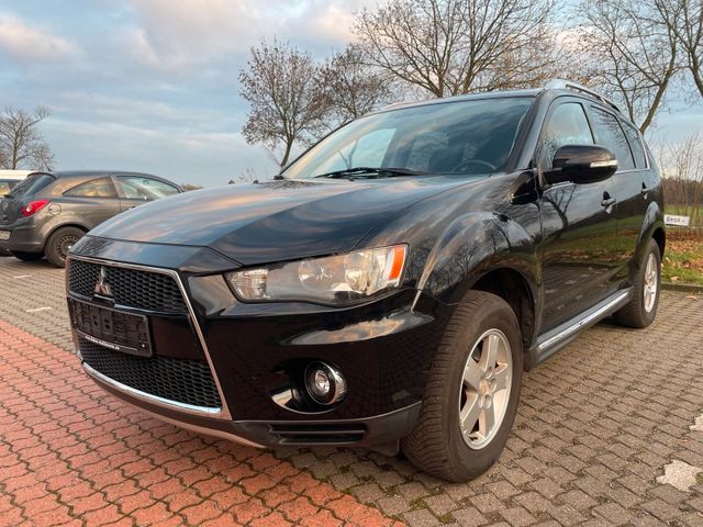 Mitsubishi Outlander Invite 4WD