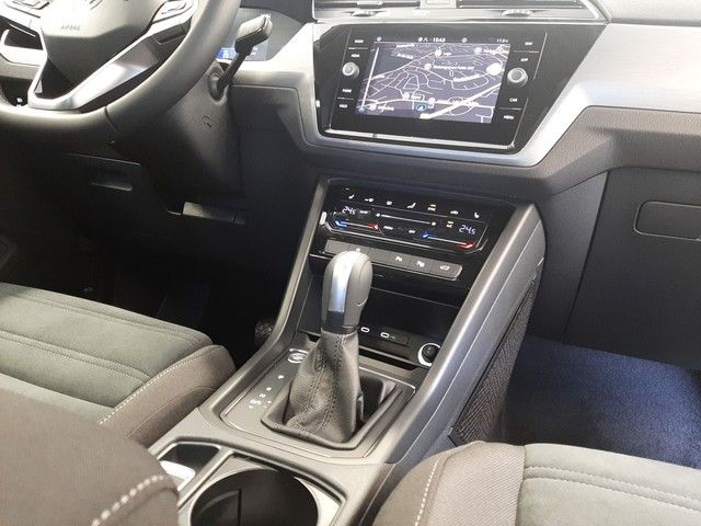 Fahrzeugabbildung Volkswagen Touran 4All 2.0TDI DSG Pano AHK 7-Sitzer Navi