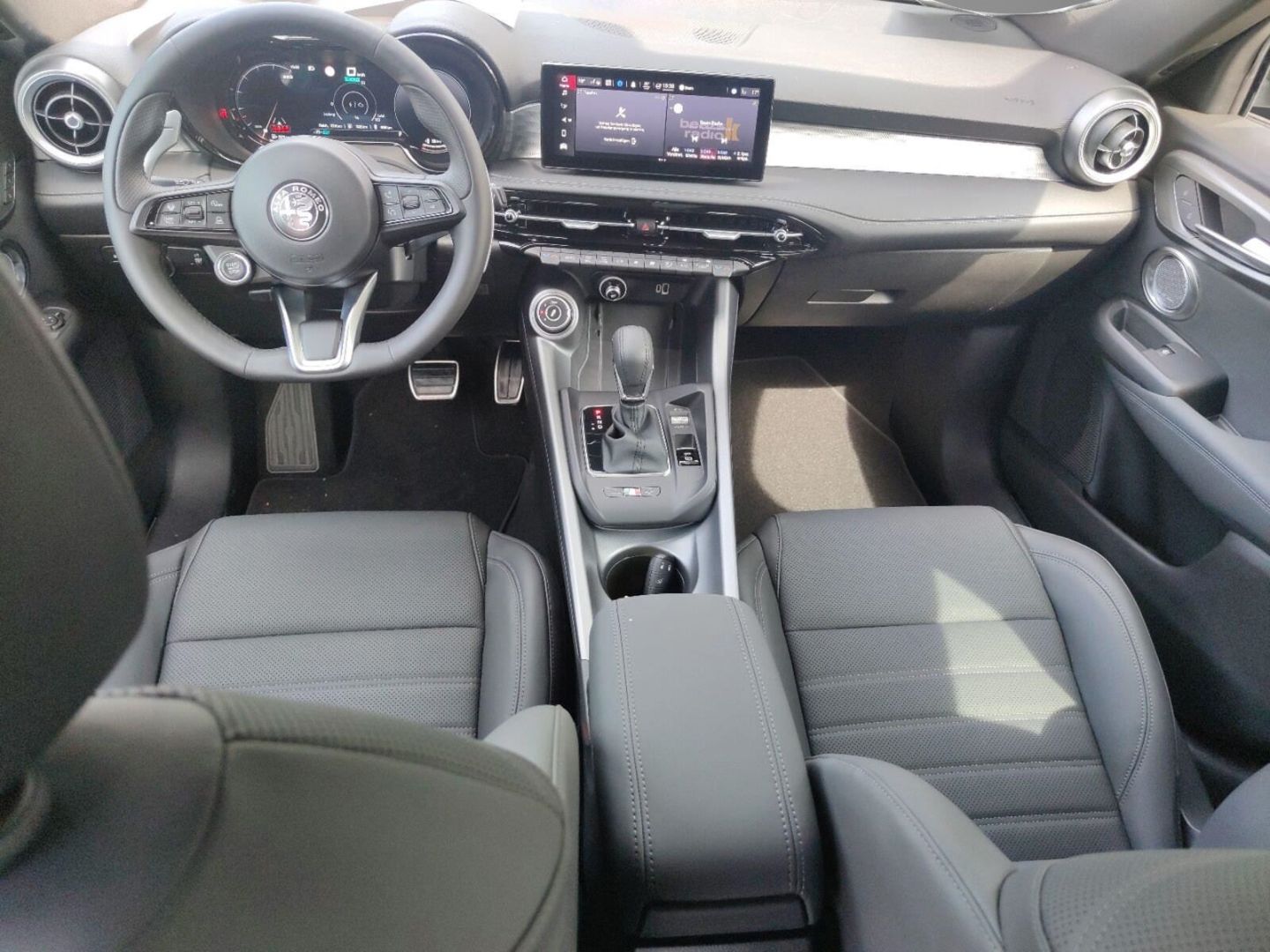 Fahrzeugabbildung Alfa Romeo Tonale 1.3 PHEV Q4 Veloce+LEDER+LED+MEMORY+360°K