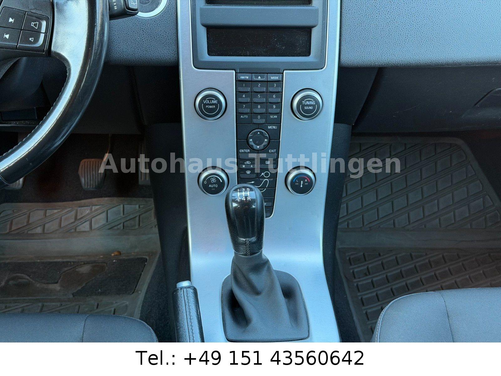 Volvo V50 2011 — photo 11