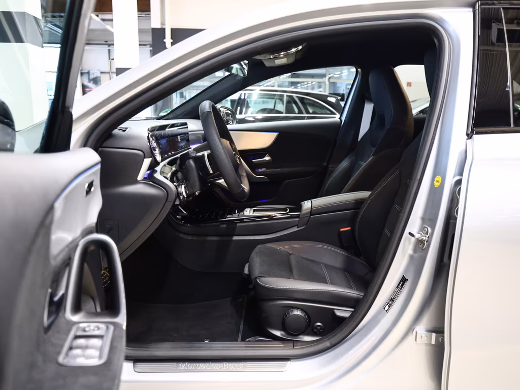 Mercedes-Benz A-Class AMG Special Edition AHK Distr. LED Navi Ka, миниатюра 10