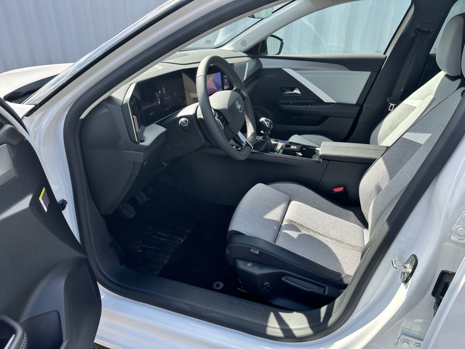 Fahrzeugabbildung Opel Astra L Sports Tourer Elegance Navi*Keyless*Kam.