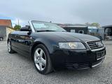 Audi A4 1.8 T  Leder  "HU Neu" - Audi A4 aus 2003: 1.8