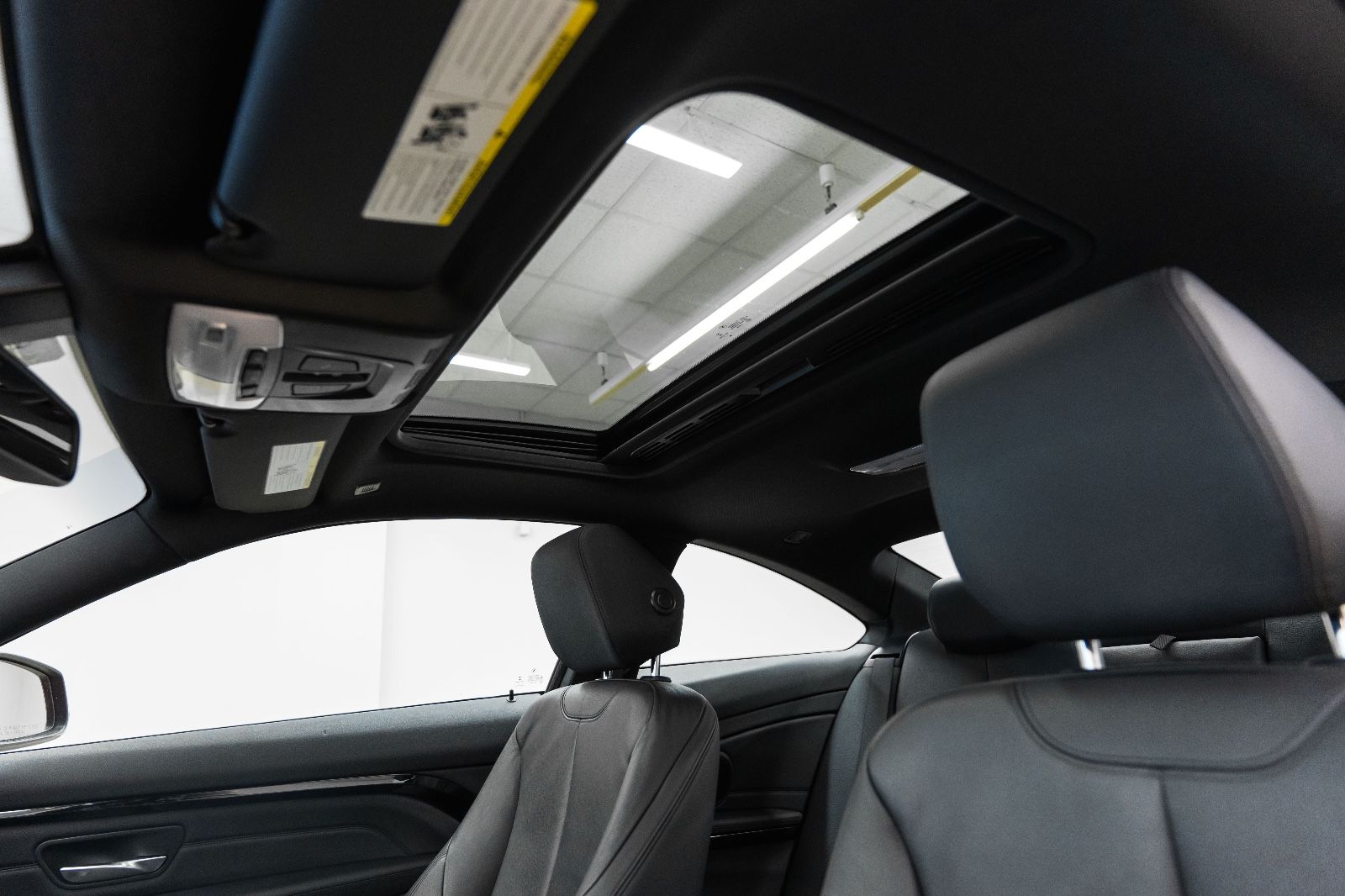 Fahrzeugabbildung BMW 430i Coupé M-Paket  LED NAV PDC KAM HIFI