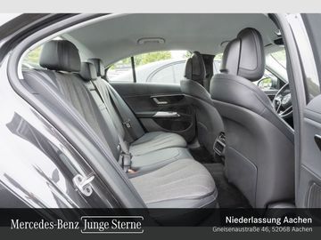 Mercedes E 220 - 11