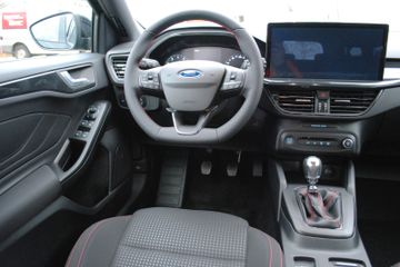 Fahrzeugabbildung Ford Focus 1,0 ST-Line*MATRIX*TOTWINKEL*KAMERA*