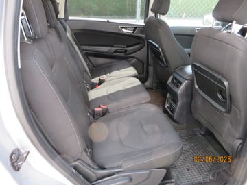 Ford S-Max - 10