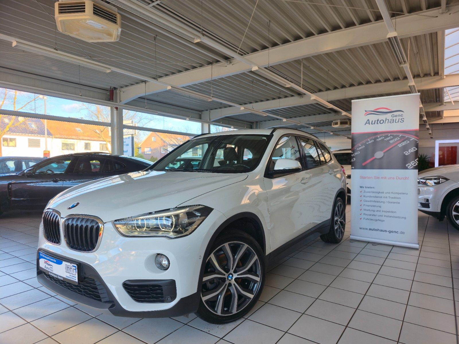 BMW X1 sDrive18d Advantage LED Scheinwerfer PDC