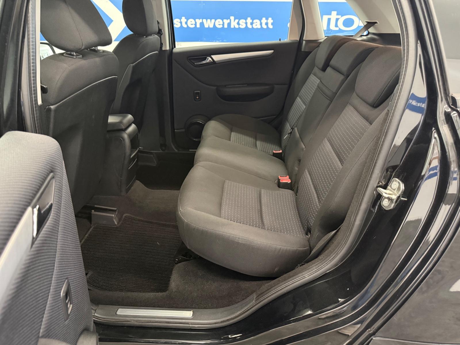 Mercedes-Benz B170 2009 — photo 14