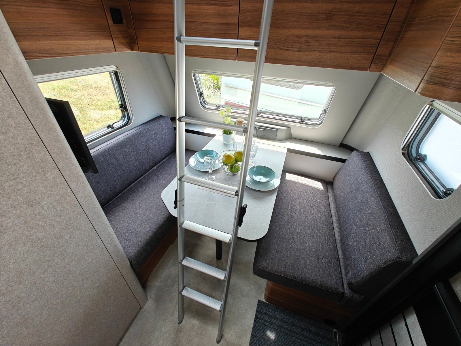 Fahrzeugabbildung HYMER / ERIBA / HYMERCAR Feeling 425 2026