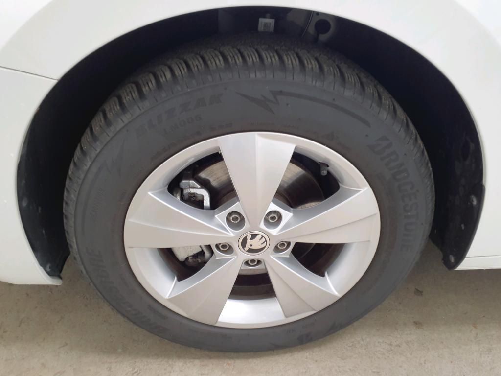 Skoda Octavia Combi Style 2.0 TDI PDC*Tempo*Klima*NAV