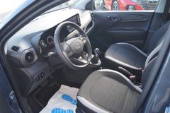 HYUNDAI i10 1.0Trend AUT-KLIMA-ALU+WR-NAVI-SHZG-TEMPOMAT