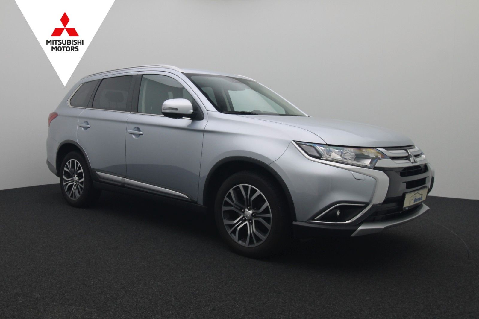 Fahrzeugabbildung Mitsubishi Outlander 2.2 DI-D Edition 100+ 4WD AT