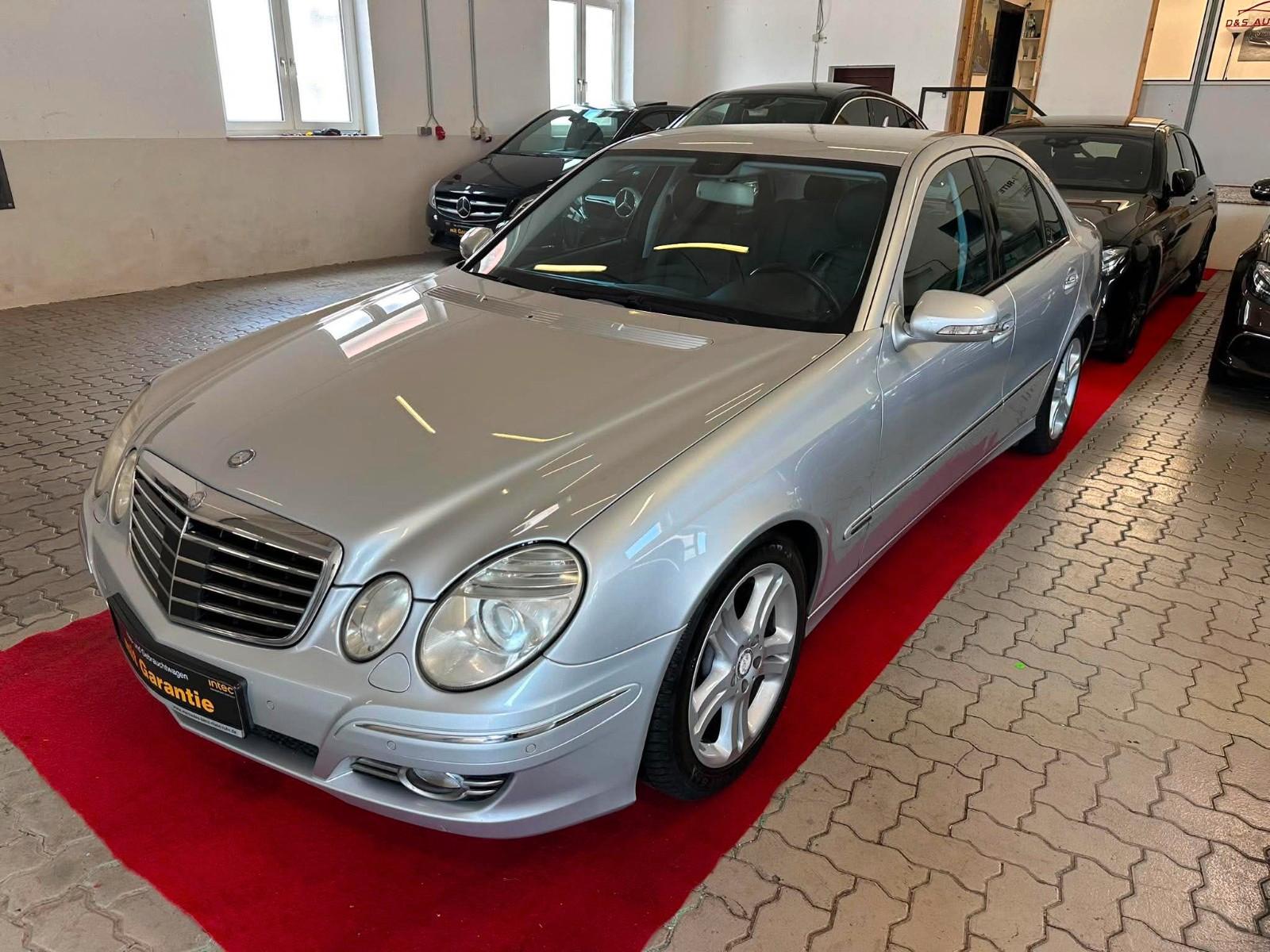 Mercedes-Benz E 280 AVANTGARDE*SPORT-PAKET*1HAND*MB-SERVICE