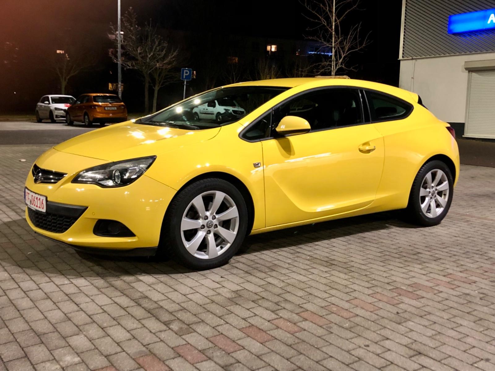 Opel Astra J GTC Edition aus 2.Hand.