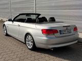 BMW 320i - - BMW 320 aus 2009: 320i