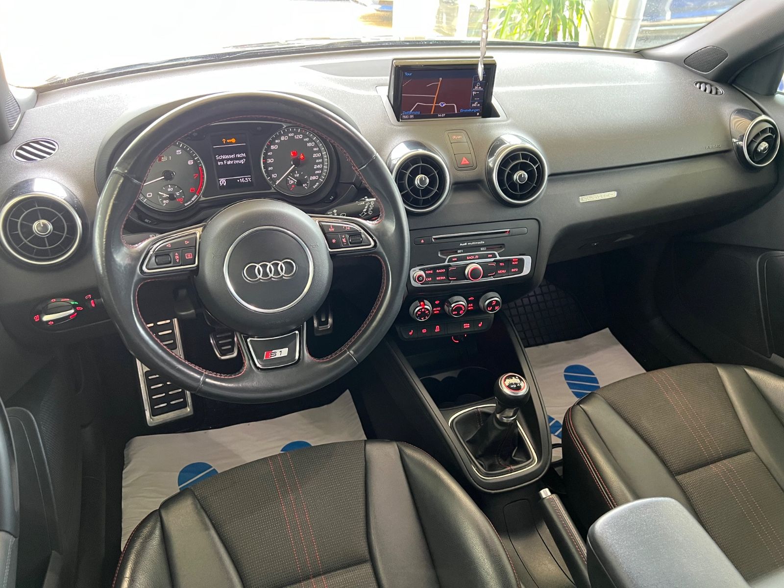 Fahrzeugabbildung Audi S1 Sportback 2.0 TFSI quattro *BI-COLOUR*