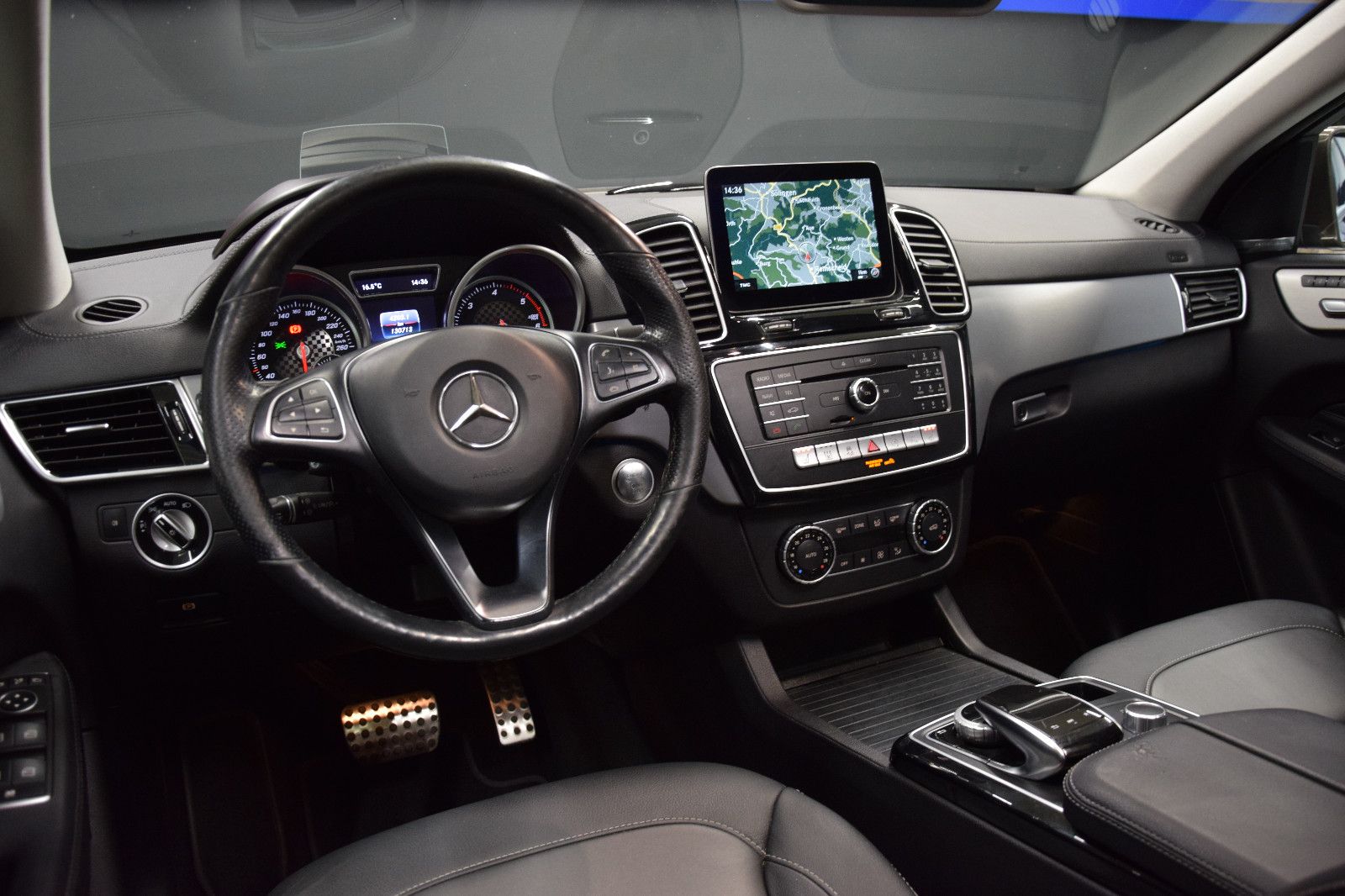 Fahrzeugabbildung Mercedes-Benz GLE 350d Coupé 4Matic AMG Line Pano HuD h/k Dist