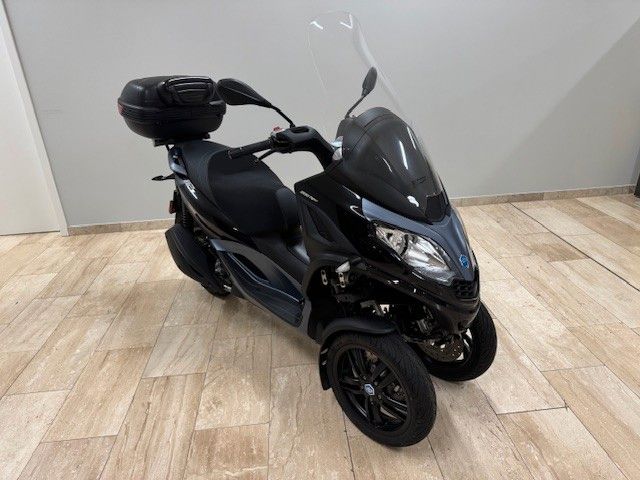 Piaggio MP3 300 HPE - GEBRAUCHTFAHRZEUG