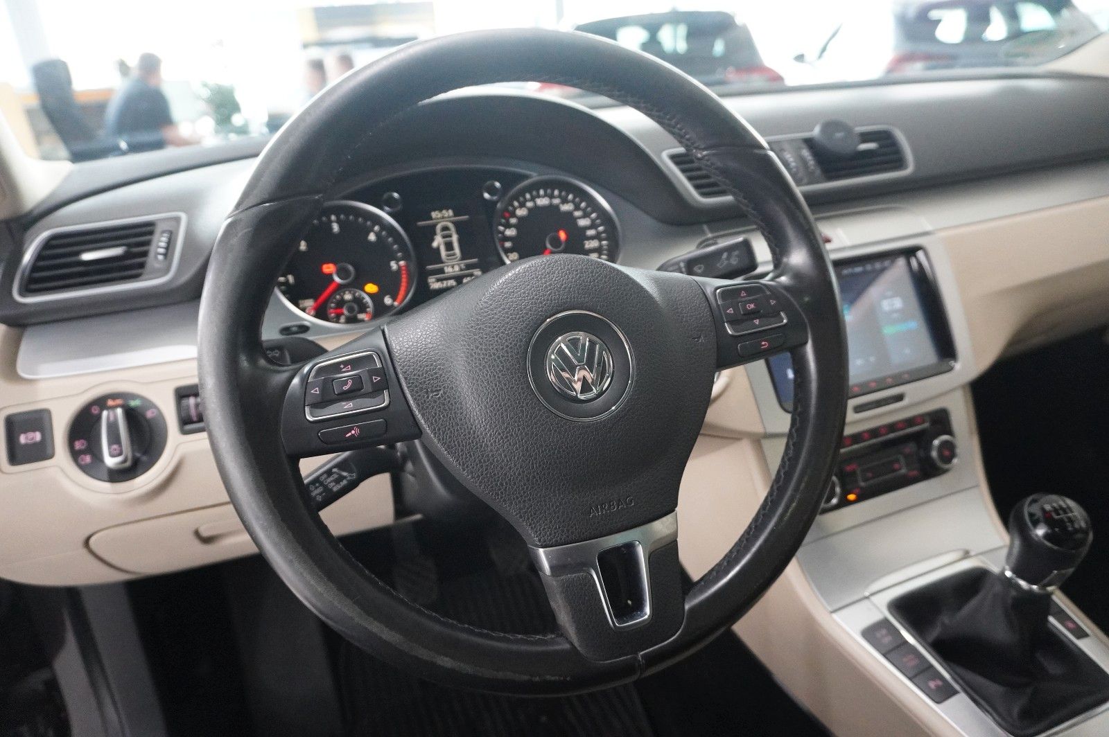 Fahrzeugabbildung Volkswagen Passat CC 2.0 TDI COUPE NAVI/BI-XENON/SHZ/PANO.