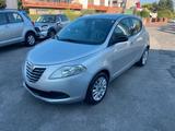 Lancia Ypsilon 1.2 69 CV 5 porte S&S Silver GARA - Lancia Ypsilon Silver mit Benzin-Antrieb
