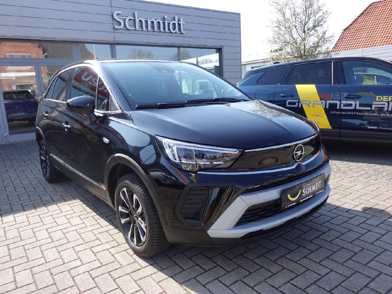 Fahrzeugabbildung Opel Crossland 1,2 Elegance Automatik Anhängerkupplun