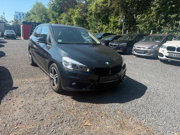 BMW 218 - 1