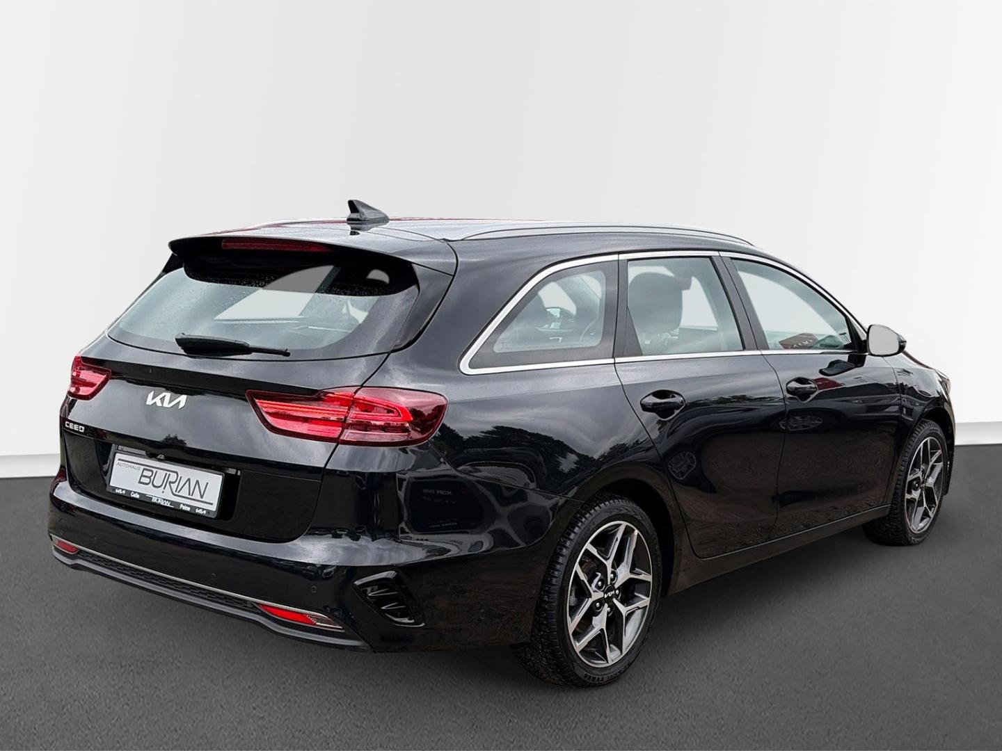 Kia Ceed_sw 1.5 Spirit, DCT, Navi, LED, Kamera